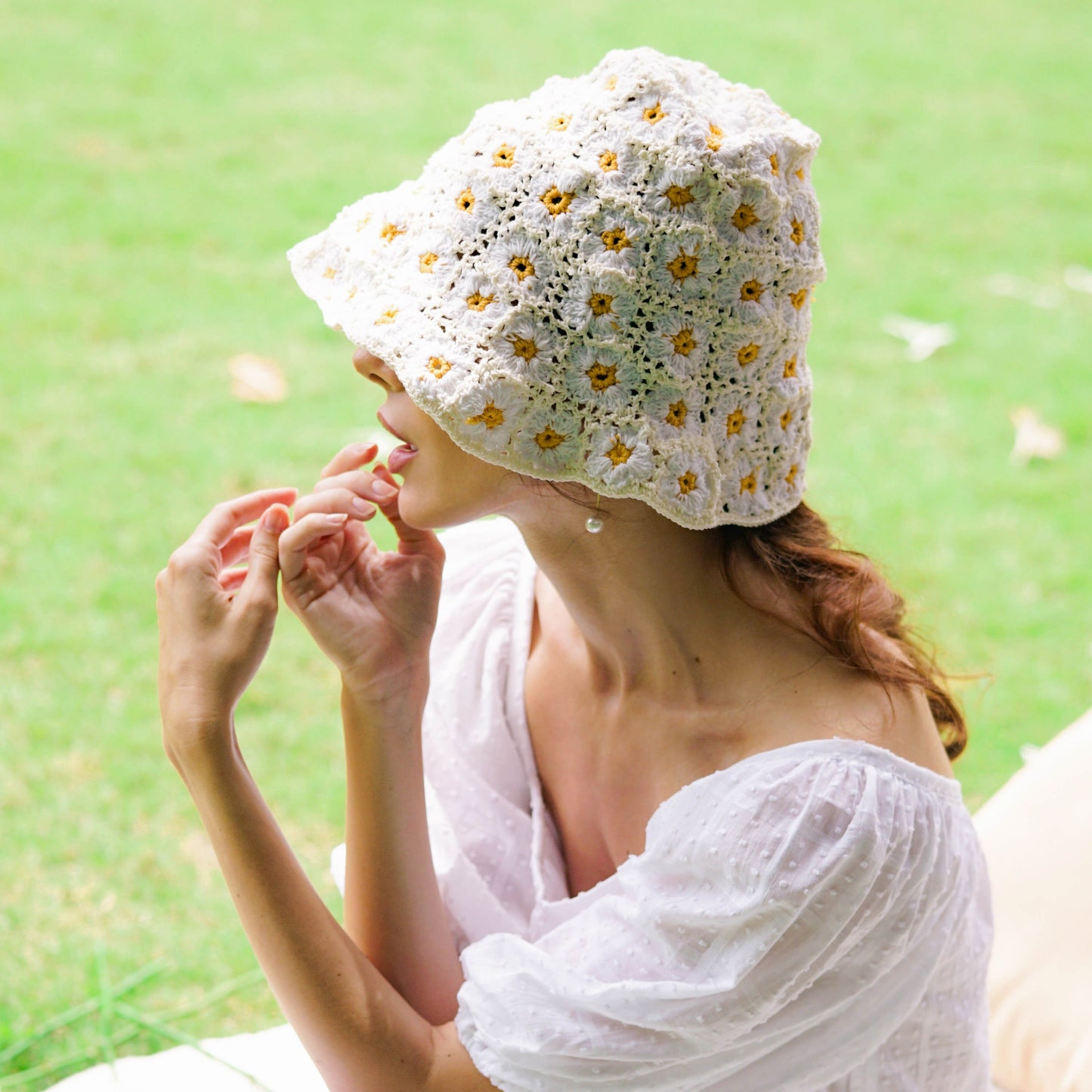 Flora Crochet Hat, in Off White